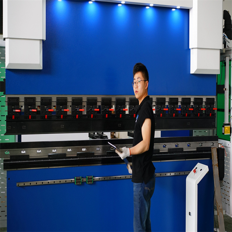 الصين 220t التصنيع باستخدام الحاسب الآلي الانحناء آلة 6 1 محور سعر الصحافة الفرامل الهيدروليكية