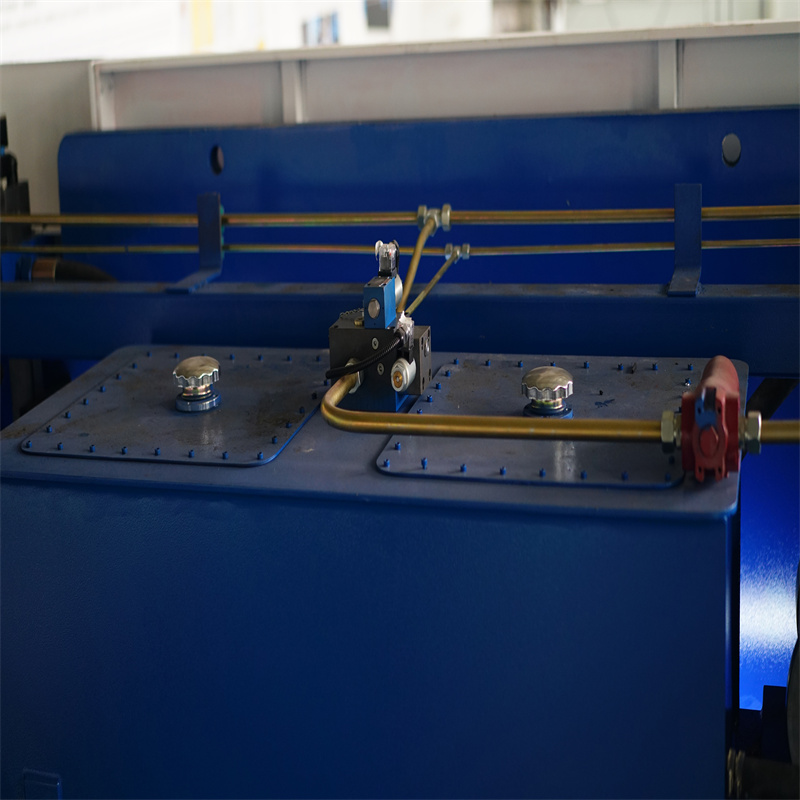 آلة الانحناء الهيدروليكية باستخدام الحاسب الآلي الصحافة آلة الفرامل السعر
