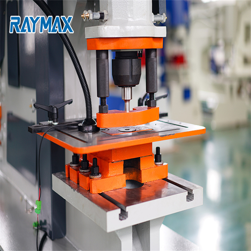 دليل لكمة الحديد عامل آلة القص والتثقيب الهيدروليكية